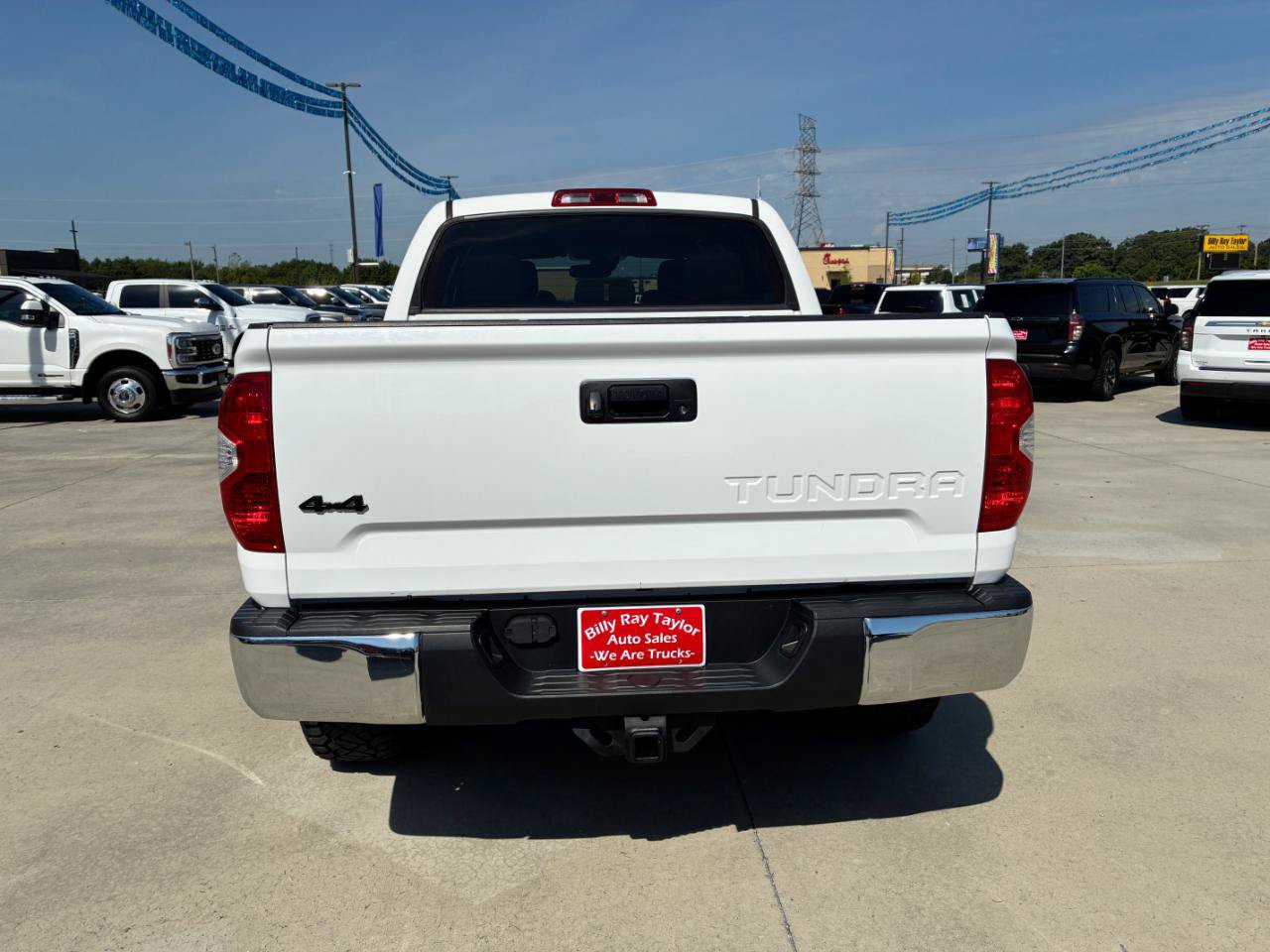 Used 2019 Toyota Tundra SR5 w/ SR5 Upgrade Package AWD/4WD image 6