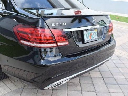 Used 2014 Mercedes-Benz E 250 BlueTEC Sedan image 18