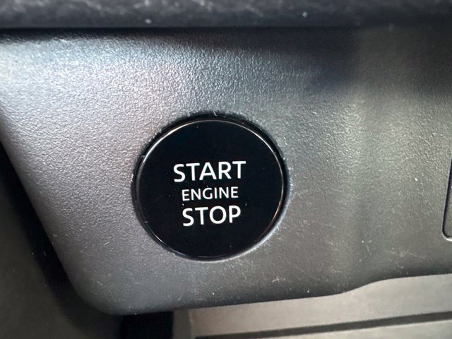 Used 2024 Nissan Rogue SV FWD image 23