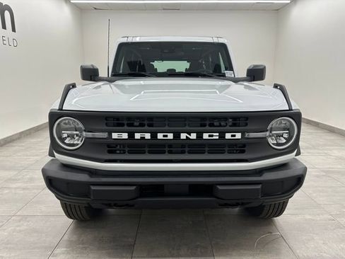 New 2025 Ford Bronco 4-Door image 7