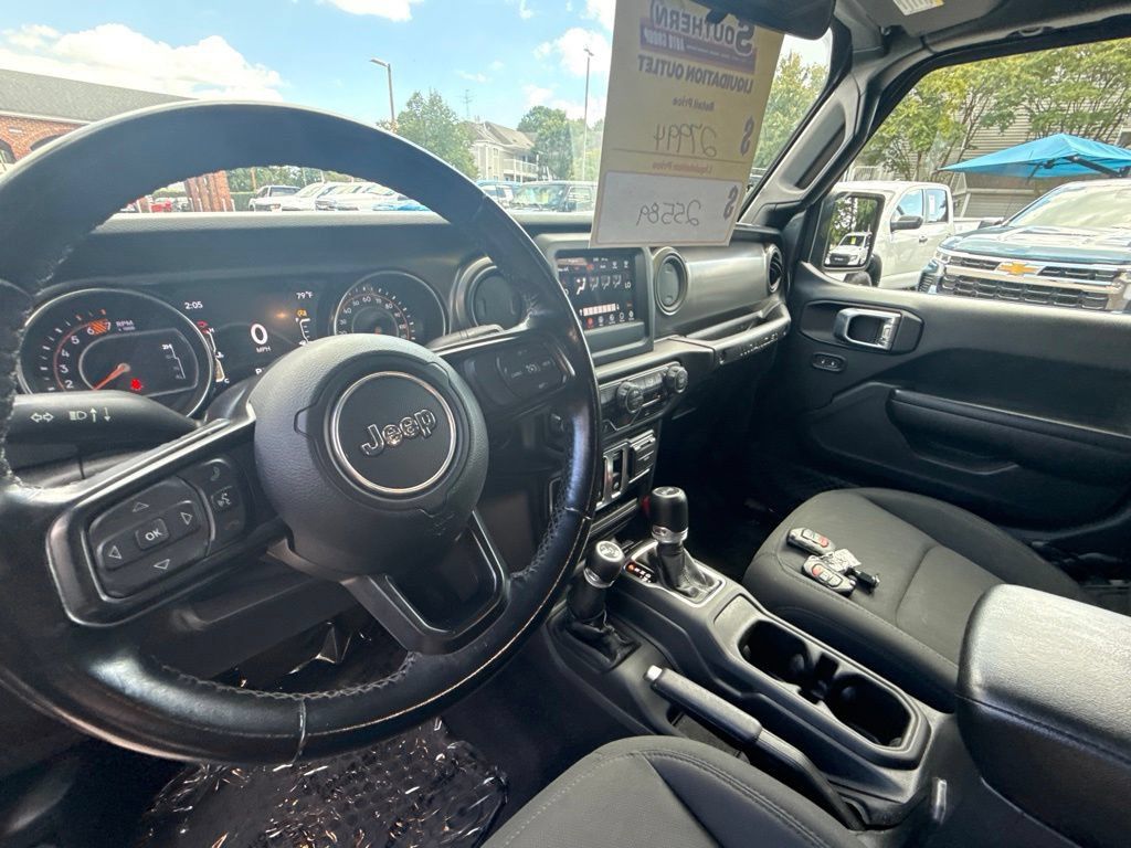 Used 2021 Jeep Wrangler Sport AWD/4WD image 12