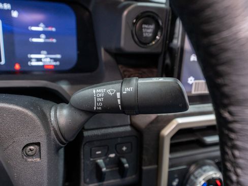 Used 2024 Toyota Tacoma Limited w/ Limited Package (LT) image 32