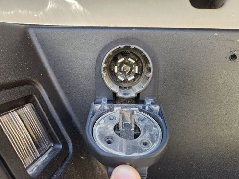 Used 2015 Ford F150 XL w/ Equipment Group 101A Mid AWD/4WD image 37
