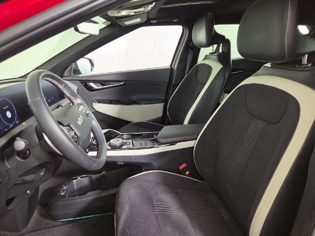 Certified 2024 Kia EV6 GT-Line AWD/4WD image 12