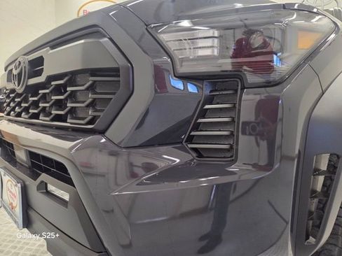 New 2026 Toyota Tacoma TRD Off-Road AWD/4WD image 13