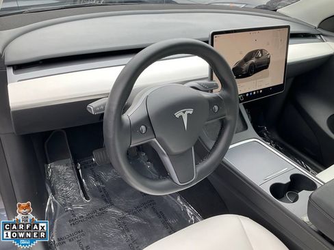 Used 2022 Tesla Model Y Long Range AWD/4WD image 15