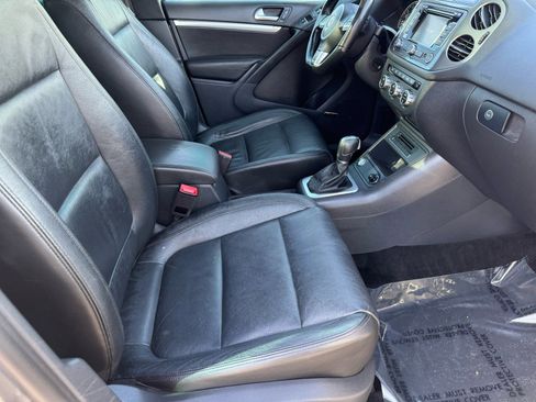Used 2015 Volkswagen Tiguan R-Line image 11