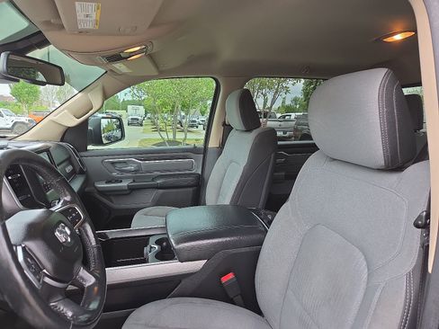 Used 2019 RAM 1500 Big Horn RWD image 13