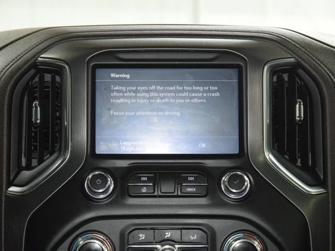 Used 2021 GMC Sierra 2500 Denali w/ Denali Ultimate Package AWD/4WD image 33