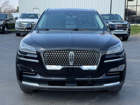 Used 2022 Lincoln Aviator AWD w/ Premium Package image 3