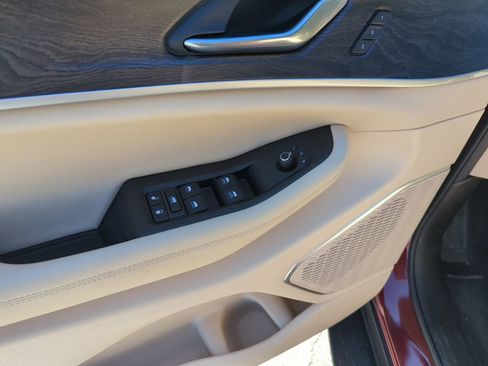 New 2026 Jeep Grand Cherokee Limited w/ Limited Altitude Package AWD/4WD image 19