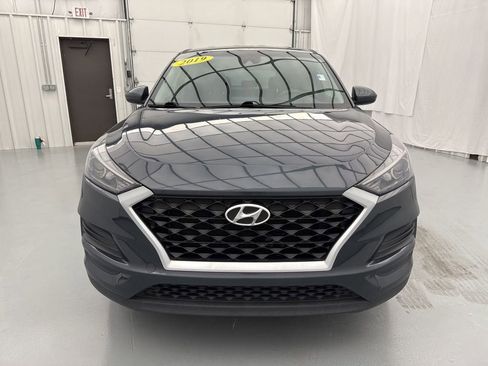 Used 2019 Hyundai Tucson SE FWD image 2