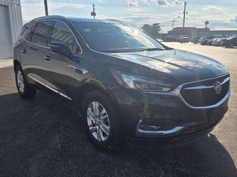 Used 2021 Buick Enclave Essence w/ Sound and Sites Package AWD/4WD image 4