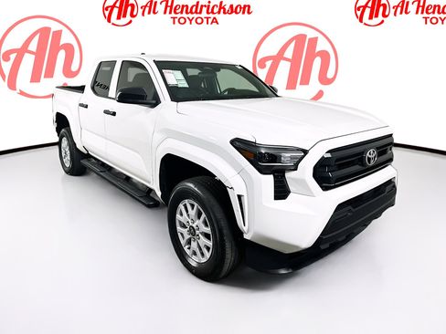 Used 2024 Toyota Tacoma SR image 1