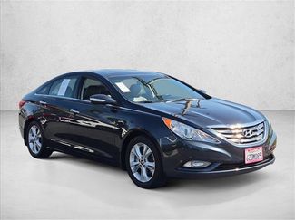 Used 2013 Hyundai Sonata Limited w/ Premium Pkg FWD video 3