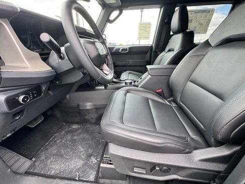 New 2026 Ford Bronco Outer Banks w/ Sasquatch Package AWD/4WD image 19