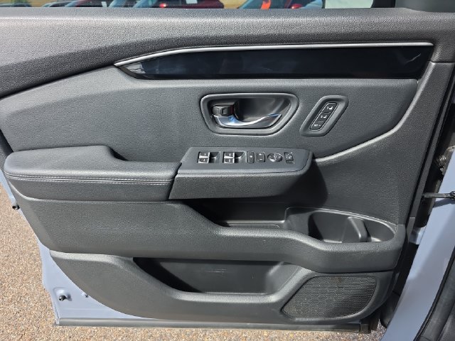 Certified 2024 Honda Pilot Touring image 19