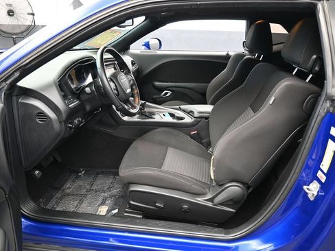 Used 2022 Dodge Challenger GT w/ Blacktop Package RWD image 10