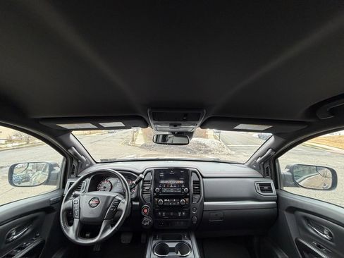 Used 2020 Nissan Titan PRO-4X w/ Pro-4x Convenience Package image 33