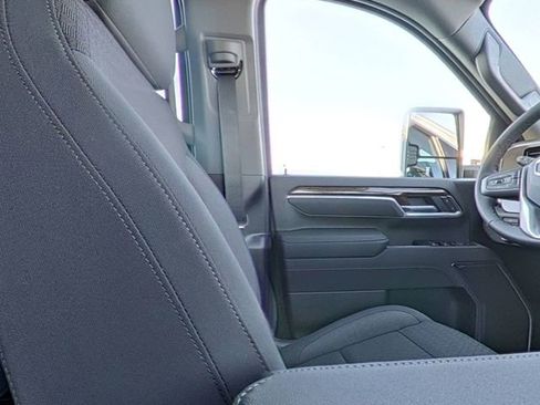 New 2026 GMC Sierra 2500 SLE image 27