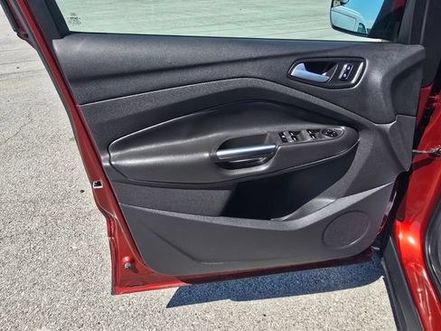 Used 2014 Ford Escape SE w/ Equipment Group 201A AWD/4WD image 9