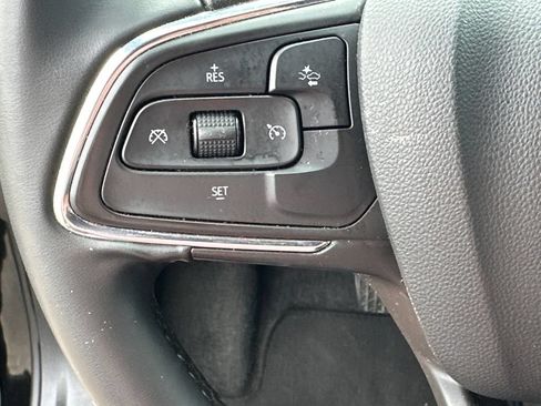 Used 2025 Buick Envista Sport Touring FWD image 24