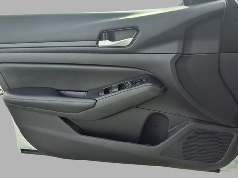 Certified 2025 Nissan Altima 2.5 SV image 14