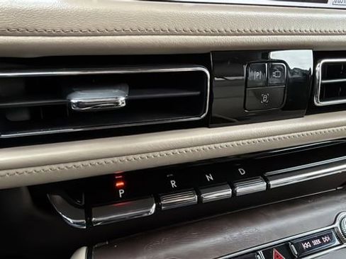 Used 2022 Lincoln Aviator Grand Touring w/ Elements Package Plus image 29