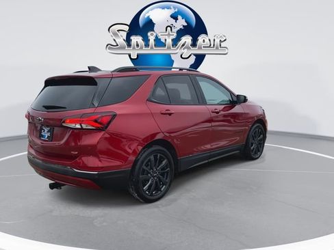 Used 2022 Chevrolet Equinox RS w/ RS Leather Package image 9