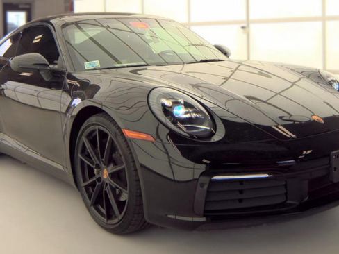 Used 2023 Porsche 911 Carrera w/ Sport Chrono Package RWD image 2