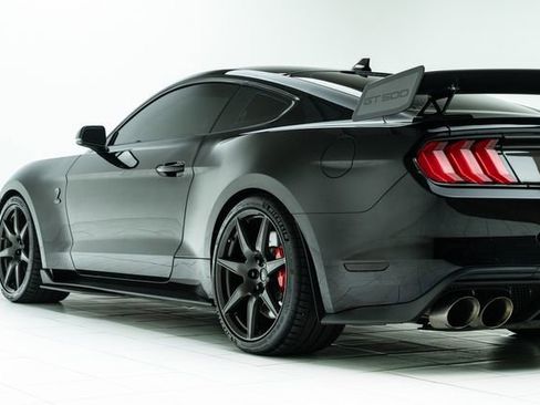 Used 2021 Ford Mustang Shelby GT500 w/ Carbon Fiber Track Pack image 20