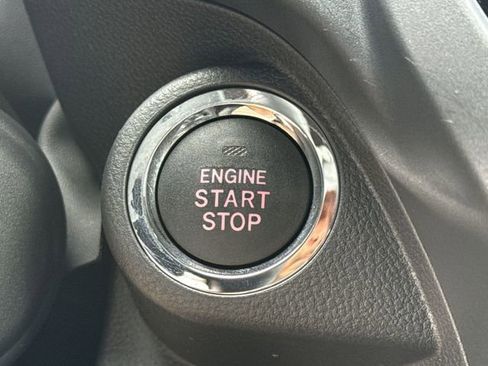 Used 2025 Subaru Forester Sport image 27