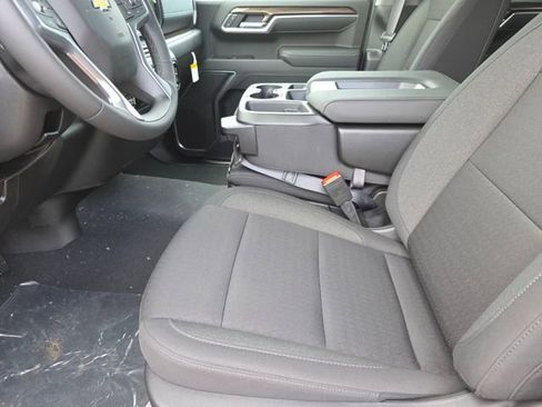 New 2025 Chevrolet Silverado 1500 LT image 30