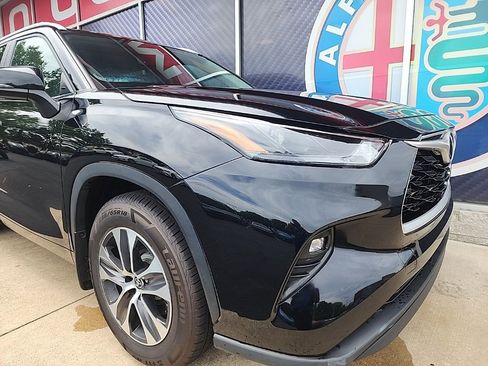 Used 2023 Toyota Highlander L image 5