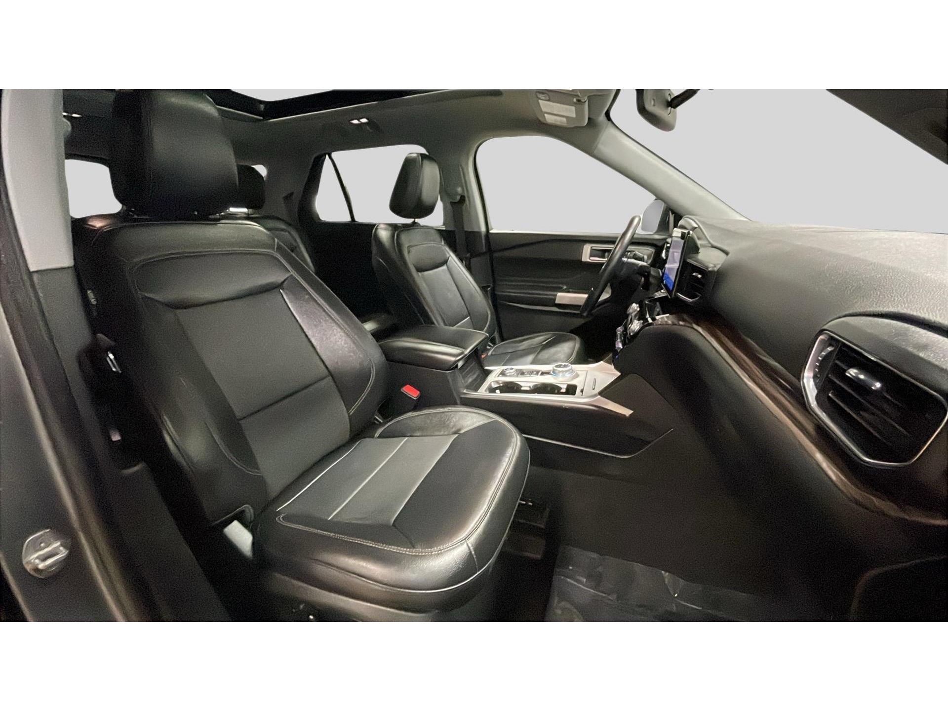 Used 2023 Ford Explorer Limited AWD/4WD image 14