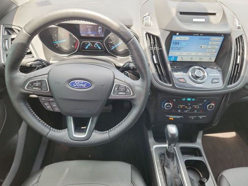 Used 2017 Ford Escape Titanium FWD image 11
