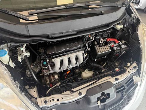 Used 2011 Honda Fit Sport image 27