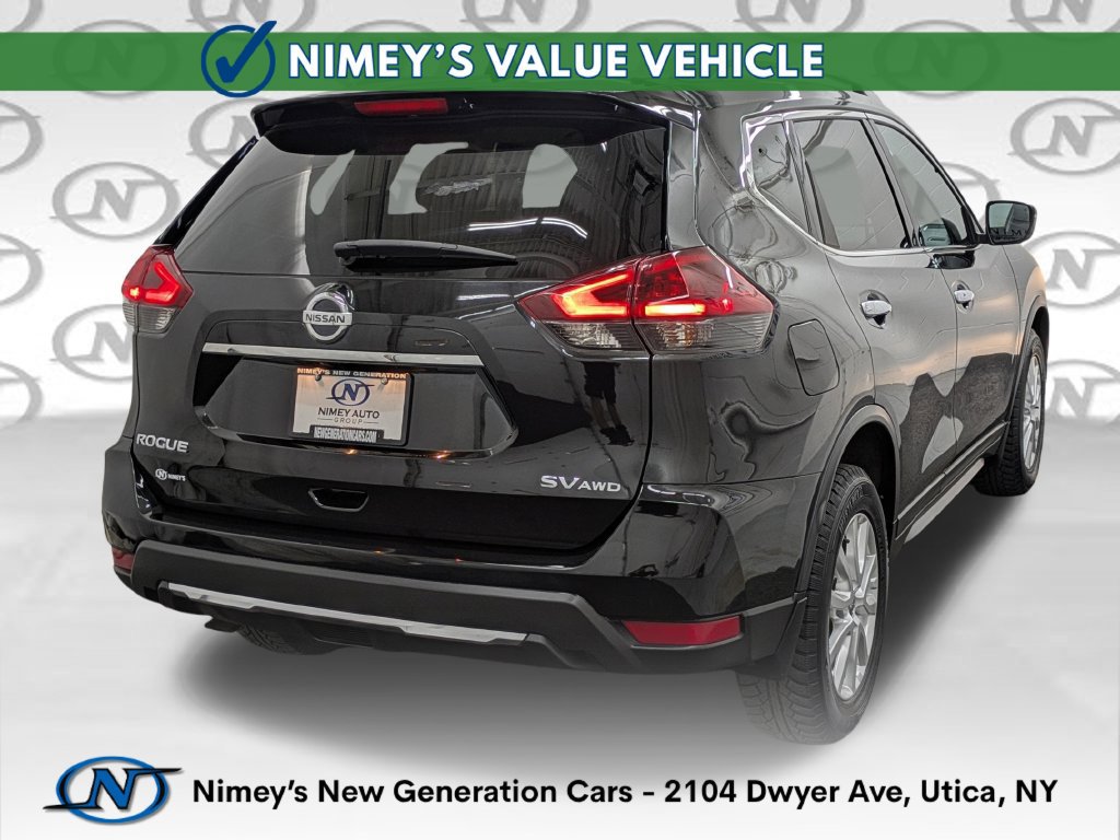 Used 2018 Nissan Rogue SV AWD/4WD image 2