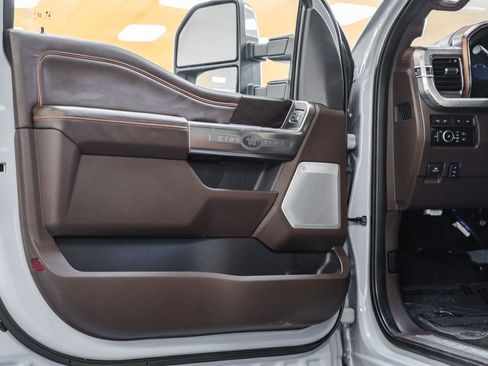 Used 2024 Ford F350 King Ranch w/ Chrome Package image 54