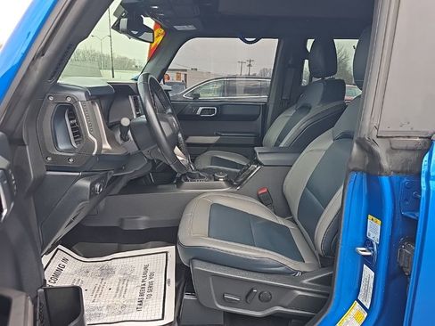 Used 2022 Ford Bronco Outer Banks AWD/4WD image 16