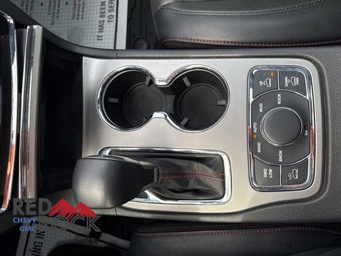 Used 2021 Jeep Grand Cherokee Trailhawk w/ Trailhawk Luxury Group image 22