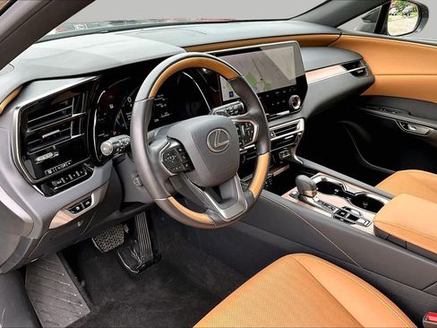Used 2025 Lexus RX 350 Premium w/ Accessory Package (Z1) FWD image 18