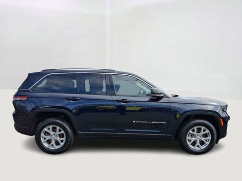 Used 2023 Jeep Grand Cherokee Limited AWD/4WD image 8