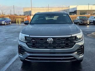 New 2026 Volkswagen Atlas Cross Sport SEL Premium R-Line AWD/4WD video 2