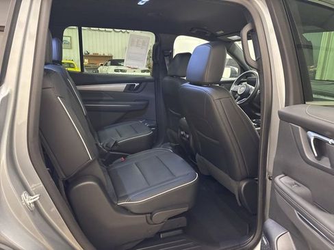 Used 2025 Buick Enclave Preferred image 14