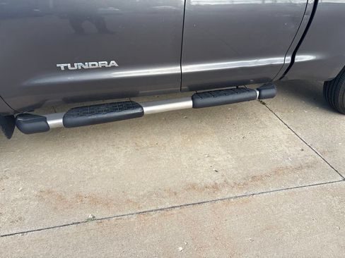 Used 2012 Toyota Tundra 4x4 Double Cab w/ Tow Pkg image 10