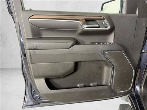 Used 2023 Chevrolet Silverado 1500 LT AWD/4WD image 10