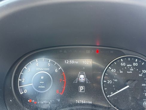 Used 2024 Nissan Kicks SR w/ SR Premium Package FWD image 43
