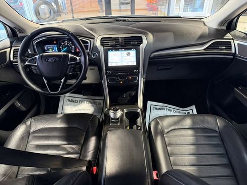 Used 2018 Ford Fusion SE w/ Equipment Group 602A image 27