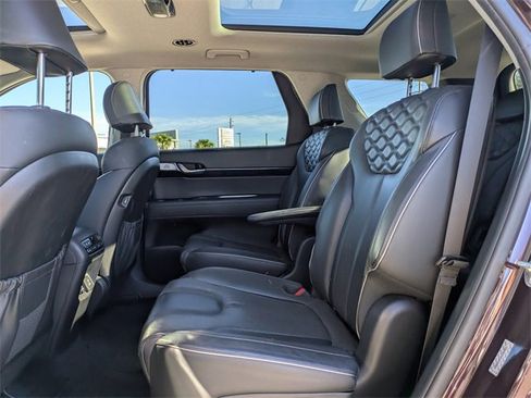 Used 2021 Hyundai Palisade Limited image 15